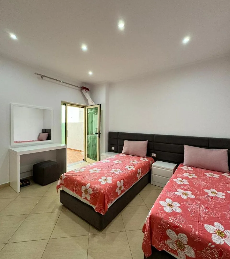 Bili'S Family Apartment Sarande 0*,